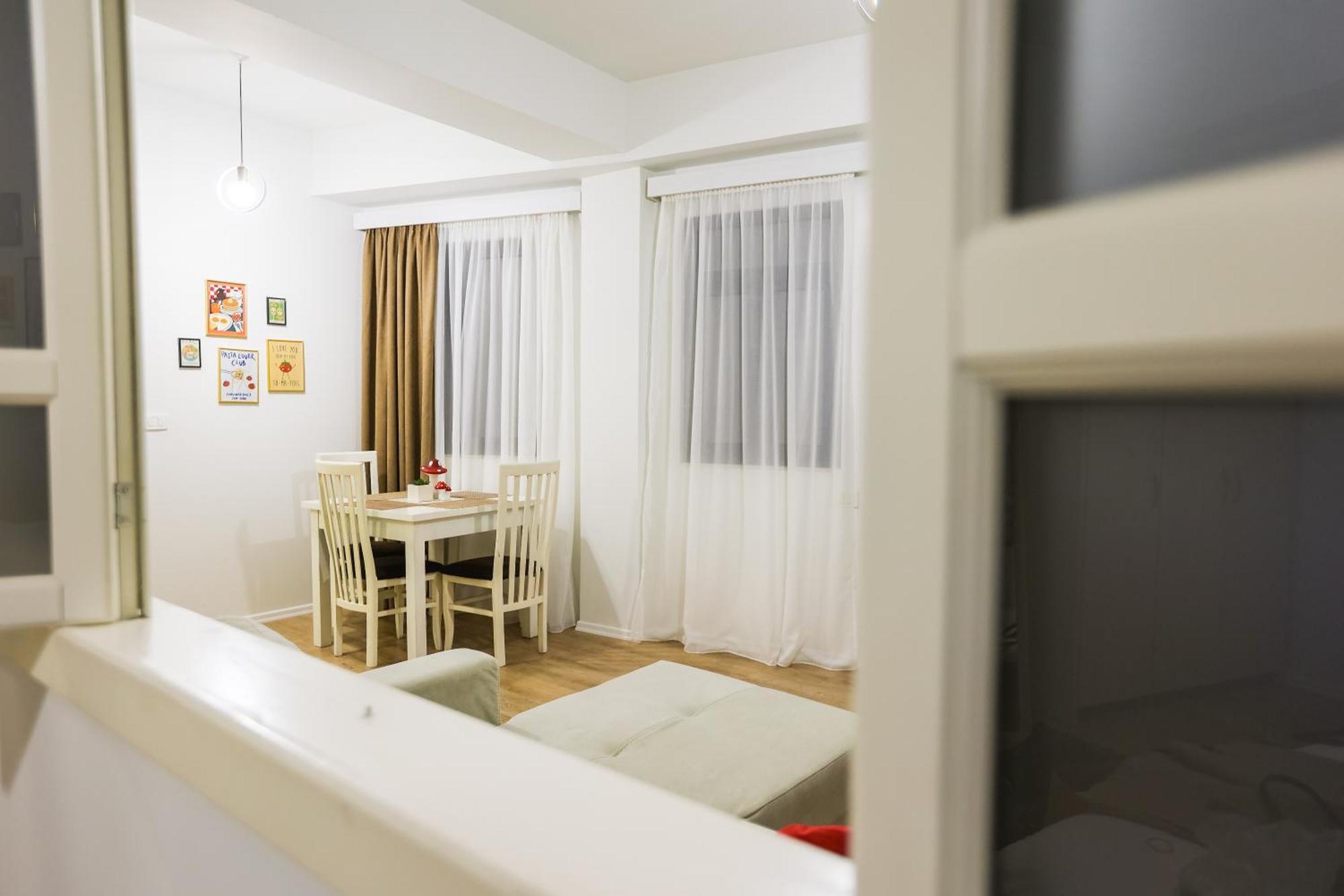 At Bazaar Central Apartment Tirana Exteriör bild